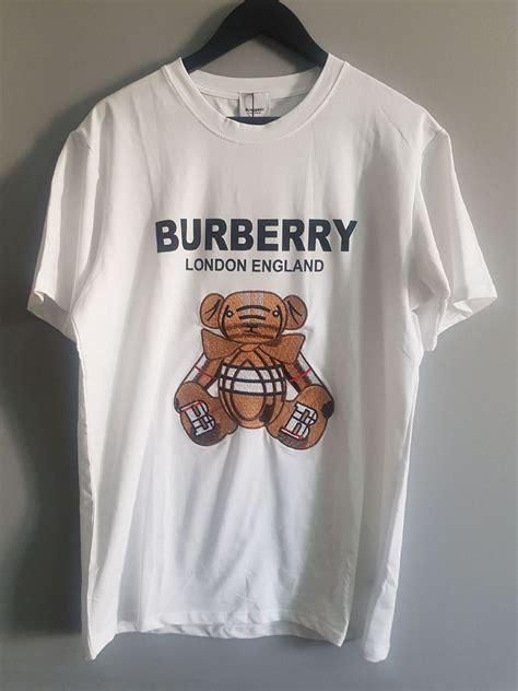 Playeras de Burberry 